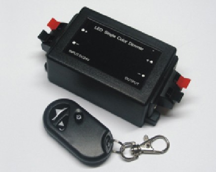 24V 8A Funk LED Dimmer f&uuml;r LED Stripes / Lampen / Module