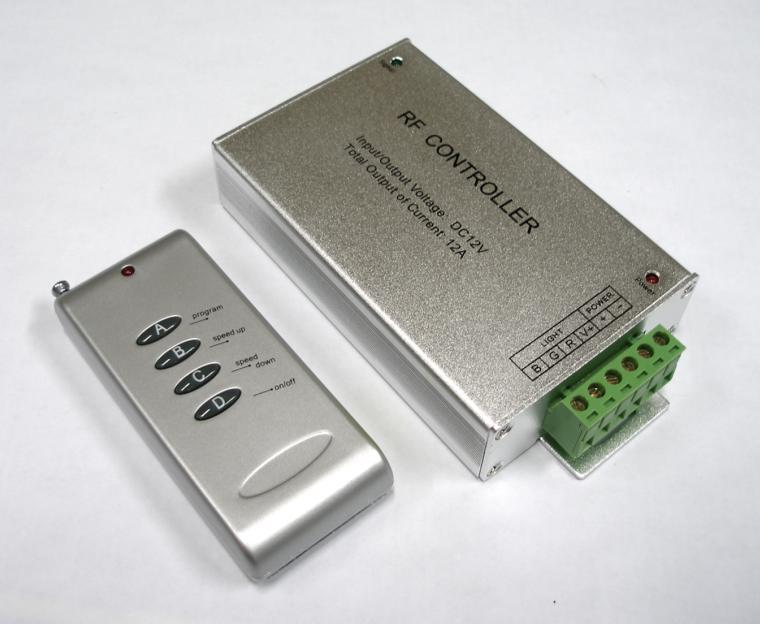 12V - 4 Tasten Funk Fernbedienung - 11 Programme  - LED RGB Controller